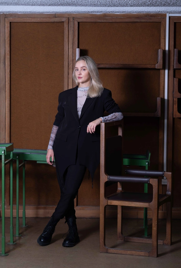 A Laboratory of Decay