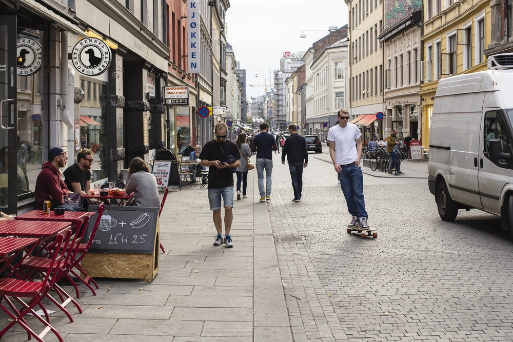 Connecting with International Neighbourhood Street projects