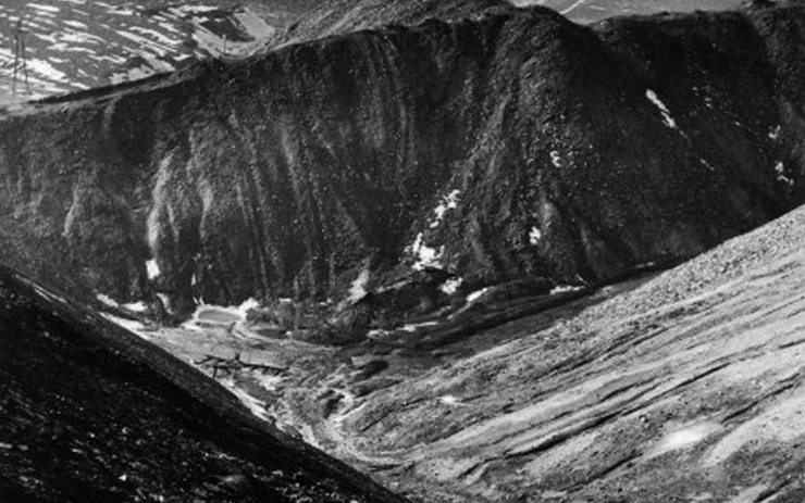 WasteBodies: Choreographies of the Wasteocene
