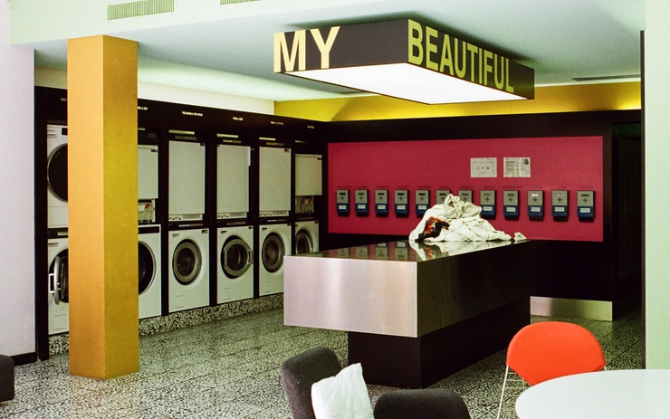air your dirty laundry in public