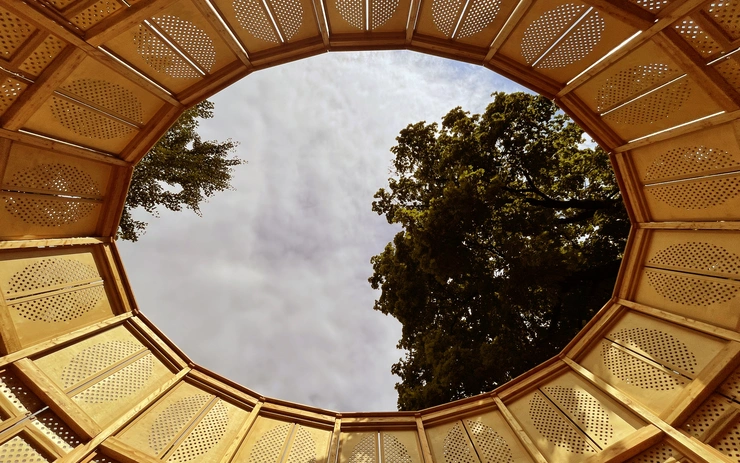 CoForum: structuring deliberative plurality