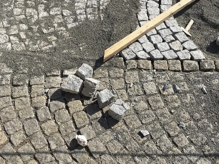 Real-Estate Accelerated Mechanisms and Aesthetics