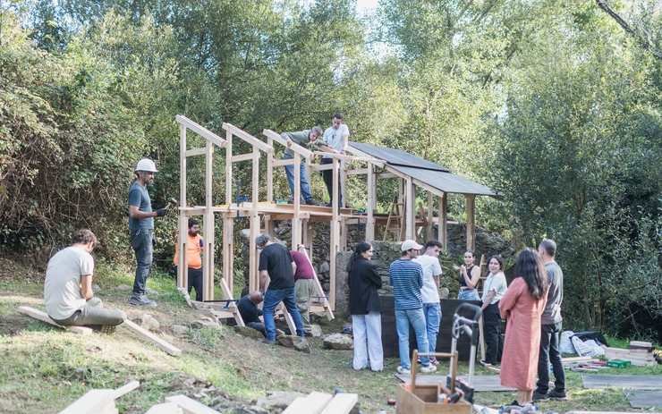Structures of Awareness: Making as a Design Method