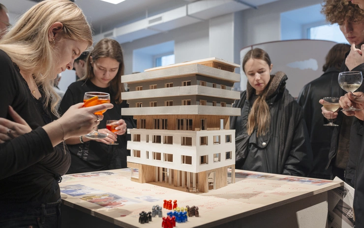 Creative pragmatism: everyday architecture