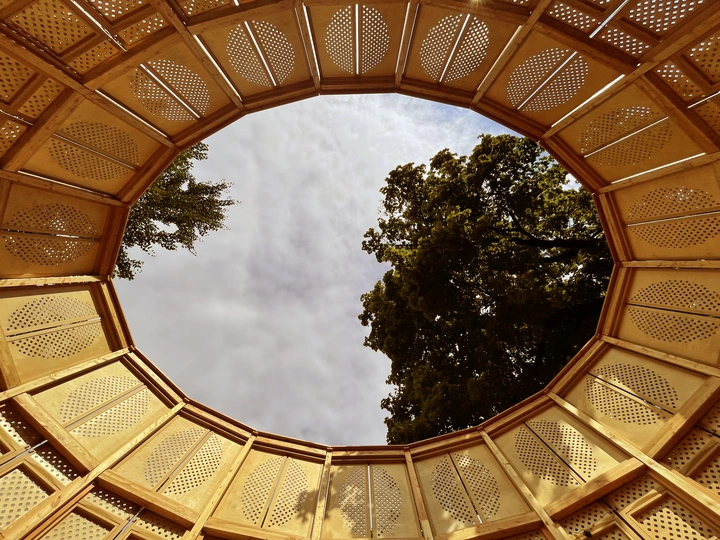 CoForum: structuring deliberative plurality